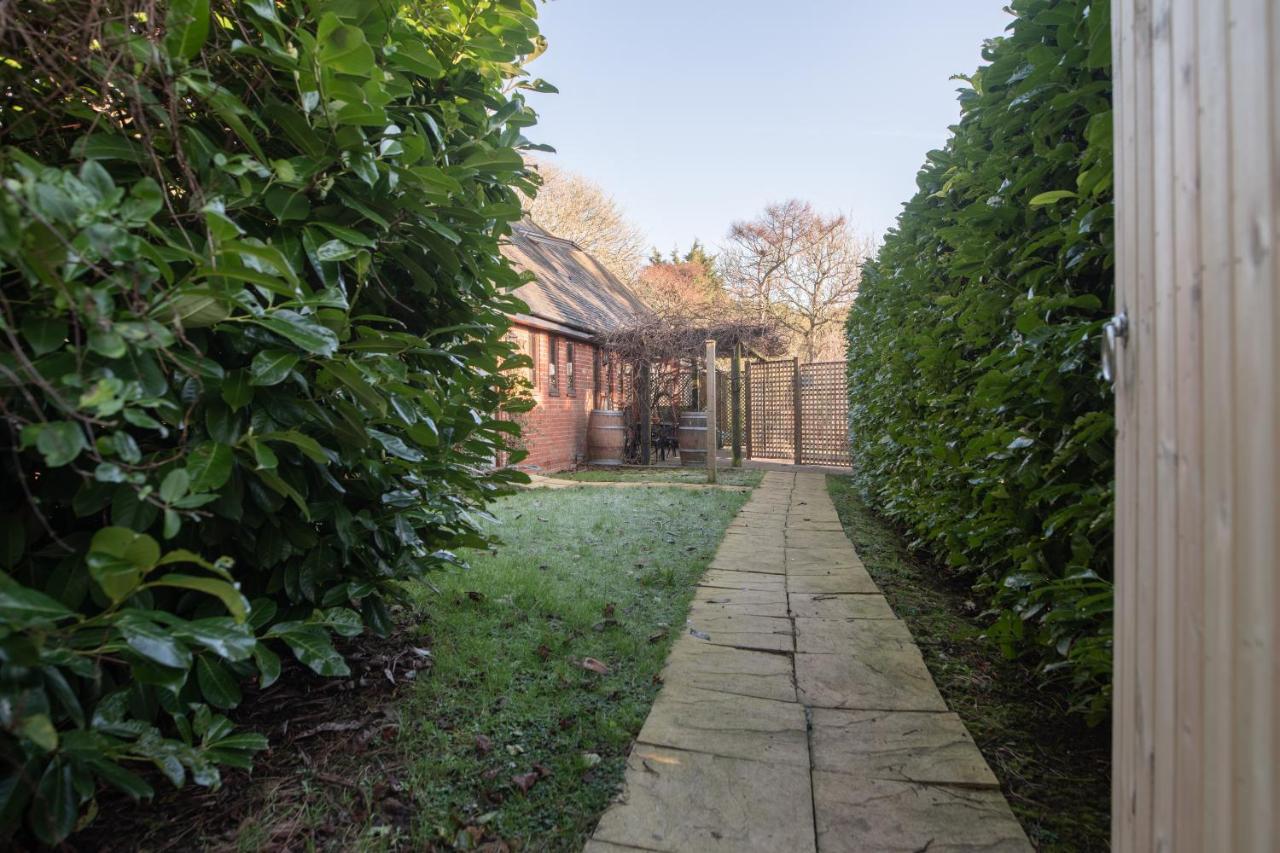 Terlingham Lane Cottage Hawkinge ภายนอก รูปภาพ